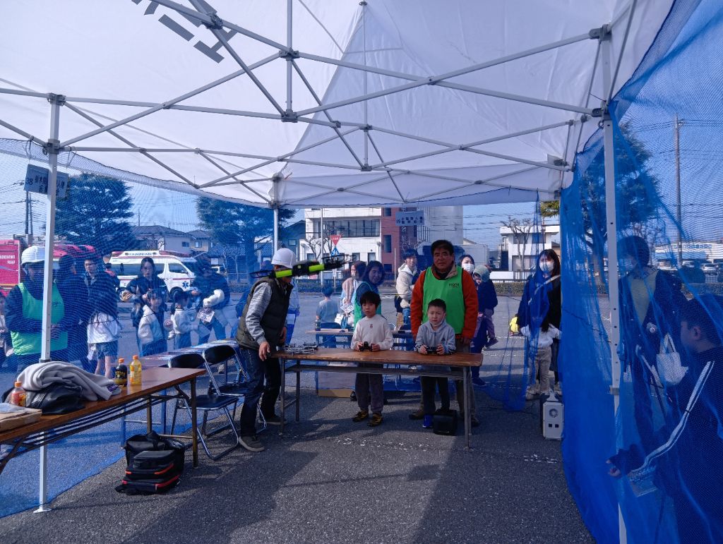 ドローン体験(2) ドローン体験(2)